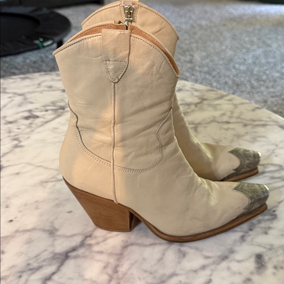 Free People Brayden Western Boots Size 38 Bone White Steal Tip Costal Cowgirl